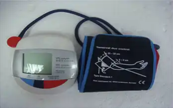 上臂式电子血压计示例