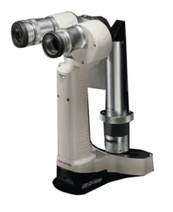 裂隙灯显微镜注册结构示意图：手持式